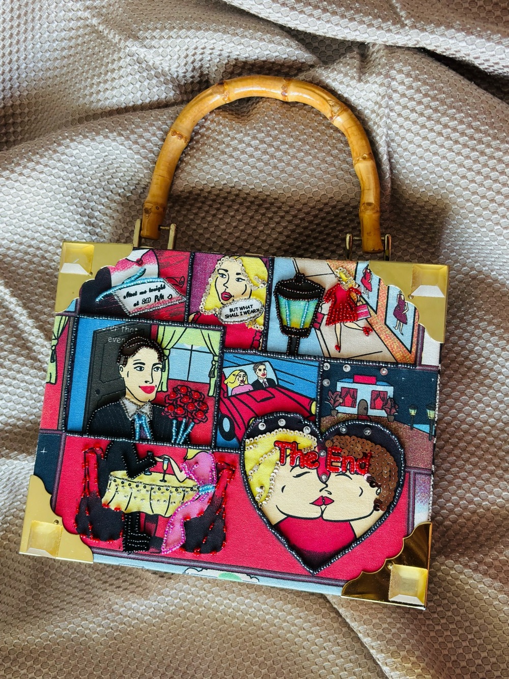 Comic-Strip Print in Cigar Box with Bamboo Handle Top-Handle Bag in Multicolor